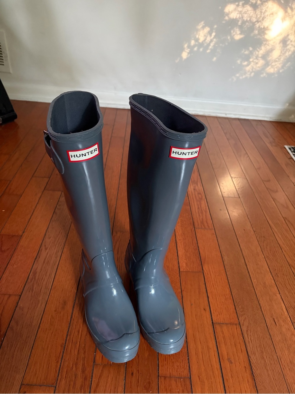 Hunter Tall Gloss Rain Boots in Charcoal
